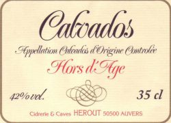 Ancienne étiquette du Calvados de la Cidrerie Hérout