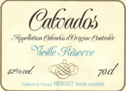 Ancienne étiquette du Calvados de la Cidrerie Hérout