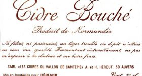 Etiquette du Cidre Bouché de la cidrerie Hérout