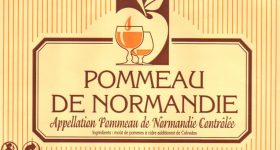 Ancienne étiquette du Pommeau de Normandie de la cidrerie Hérout